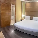 Mercure Centro Saint John 4*