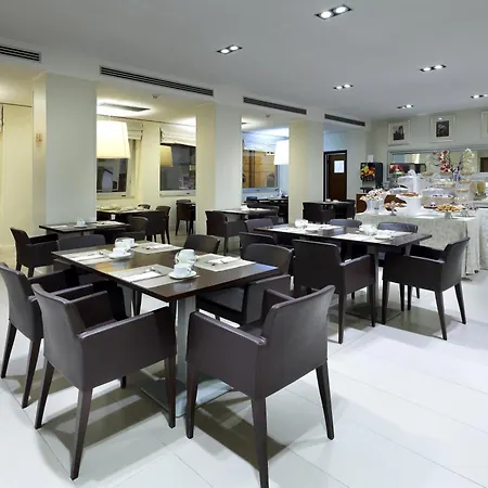 Mercure Centro Saint John Hotel