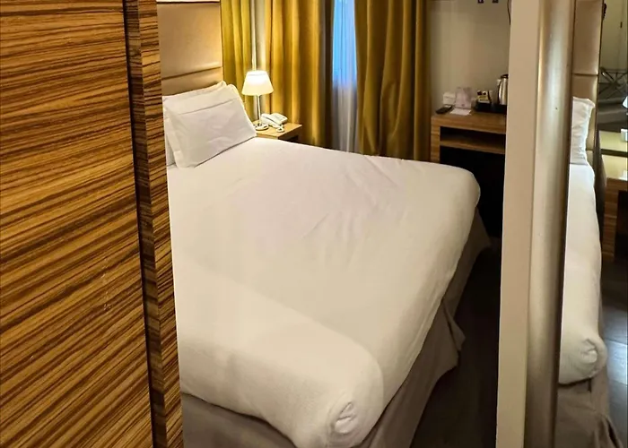 Mercure Centro Saint John 4* Rom
