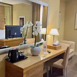Mercure Centro Saint John Hotel