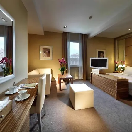 Mercure Centro Saint John 4*