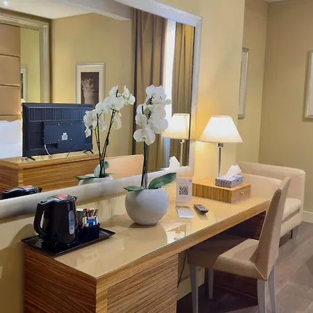 Mercure Centro Saint John Hotel
