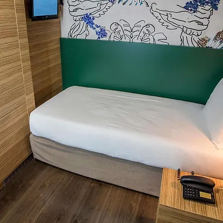 Mercure Centro Saint John Roma