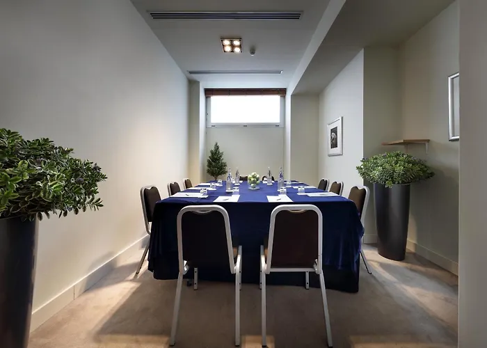 Mercure Centro Saint John 4*