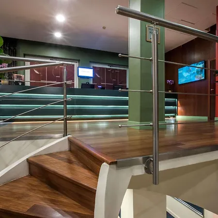 Mercure Centro Saint John Hotel 4*