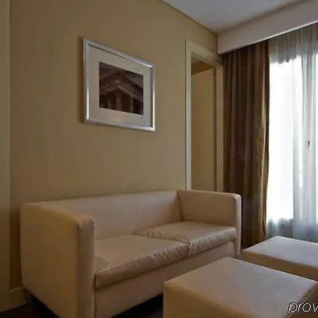 Mercure Centro Saint John Hotel 4*