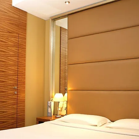 Hotel Mercure Centro Saint John 4*